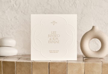 관련 상품 Classic Curve (금박) 청첩장